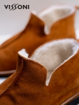 Men′s genuine leather slippers