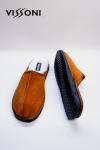 Men′s slippers made of genuine lambskin leather