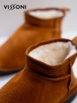 Women′s slippers made of genuine leather