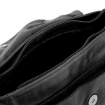 Компактна дамска чанта от мека телешка кожа