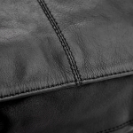 Компактна дамска чанта от мека телешка кожа