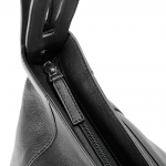 Shoulder bag with a beautiful front