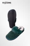 Women′s slippers made of natural lambskin