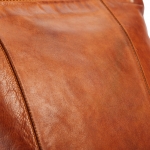 Стилна раница от мека телешка кожа