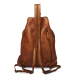 Everyday leather backpack – cognac, with a functional design