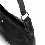 Shoulder bag with a beautiful front