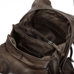 Everyday leather backpack – brown, with a functional design